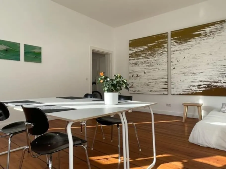 Wunderschoene, Grosszuegige Altbauwohnung In Mitte Berlin 0*,  Niemcy